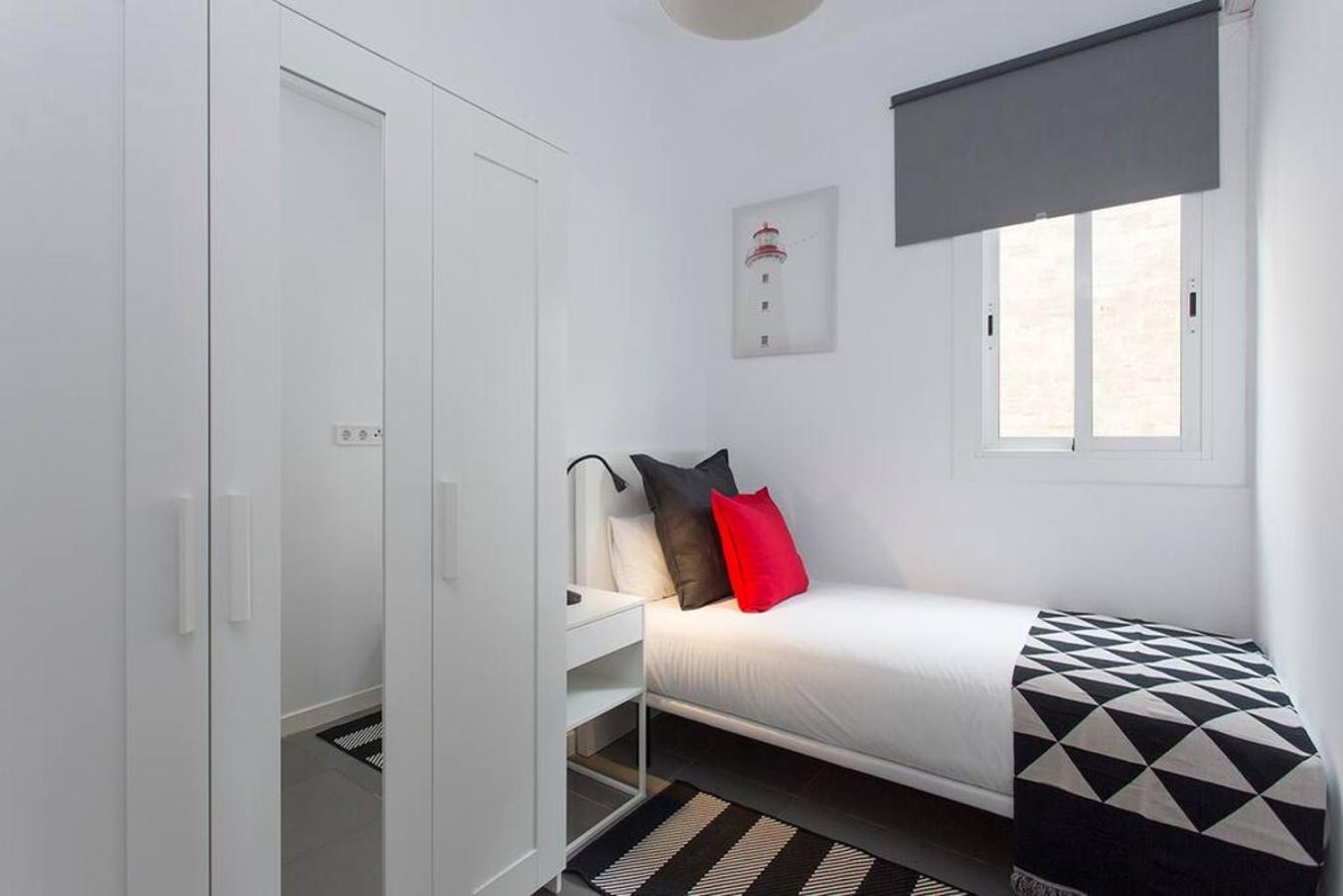 Cozy And Quiet In Trendy Sants Appartement Barcelone